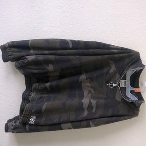 Camo zip up sweater